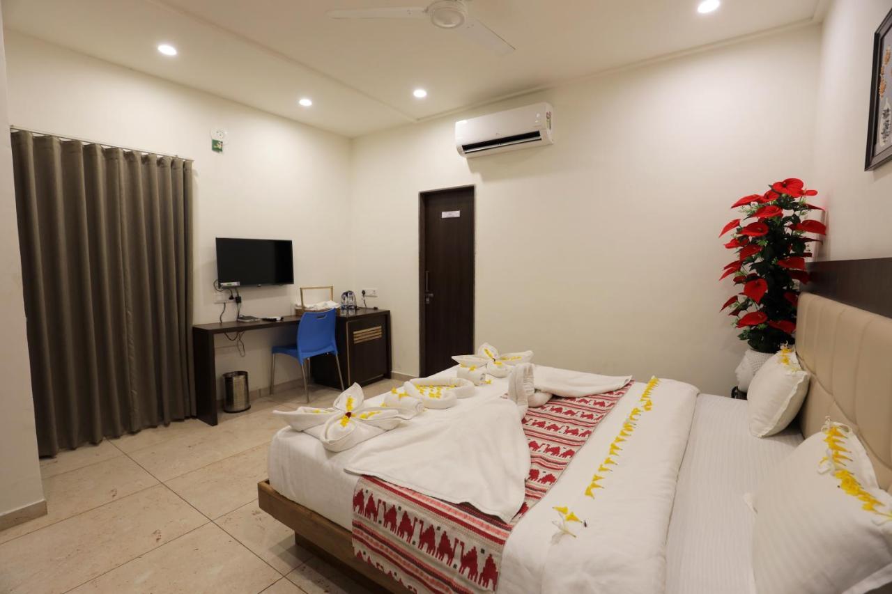Leena Resort Garudeshwar Exterior foto